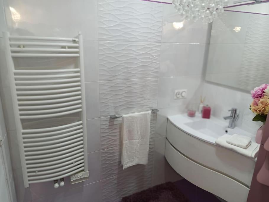 Apartamento Chez Ilenia Lagny Exterior foto